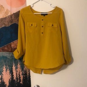 Sweet Wanderer mustard yellow blouse size small